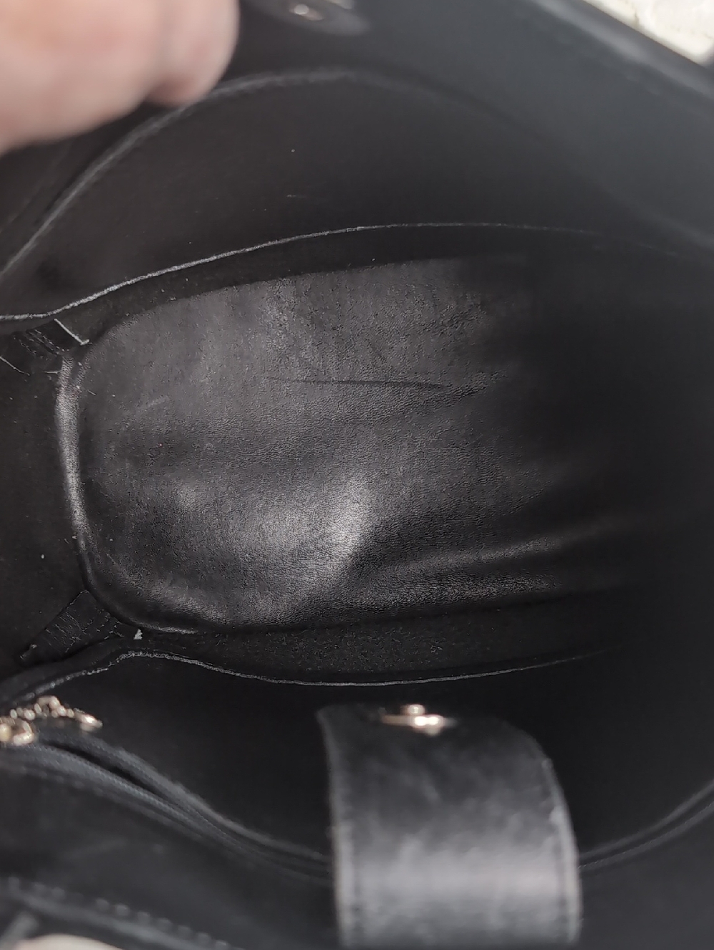 Vintage Coach Waverly 🖤Black Bucket Bag- Chrome Hardware Silver Charm Tassel - Picture 14 of 16